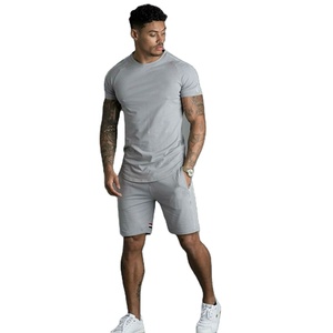 Conjunto de pantalones cortos de gimnasio deportivo para hombre hecho a medida, camiseta y pantalones cortos transpirables ligeros de secado rápido para correr, conjunto de pantalones cortos informales - Product Image 1