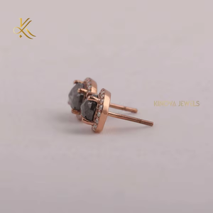 ต่างหูเม็ดกลมชุบทองหรูหราสำหรับผู้หญิงดีไซน์เป็นประกายน้ำหนักเบาสวมใส่สบายในชีวิตประจำวันของขวัญครบรอบเครื่องประดับที่ดีที่สุด - Product Image 3