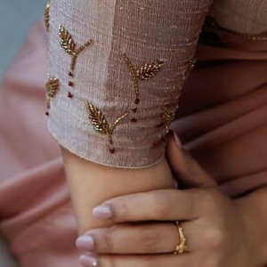 ATTRACTIVE RANGOLI SOIE TRAVAIL À LA MAIN SAREE AVEC BLOUSE INCOSÉE BÉBÉ ROSE - Product Image 5