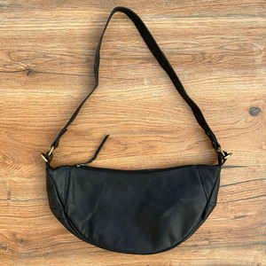 Sac sous le bras personnalisé Sacs à main en cuir véritable Sac à main de créateur pour femmes Sac à bandoulière de grande capacité en demi-lune à la mode pour femmes - Product Image 3