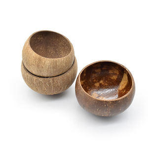 Recipiente para Velas de Cáscara de Coco Vacía |   Decoración Ecológica Hecha a Mano de Primera Calidad |   Decoración del Hogar Ecológica Hecha a Mano - Product Image 1