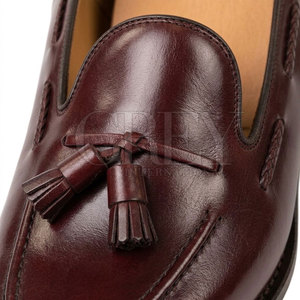 Chaussures en cuir pour hommes à la mode, mocassins en cuir véritable, semelle légère, finition artisanale, pour sorties décontractées - Product Image 4