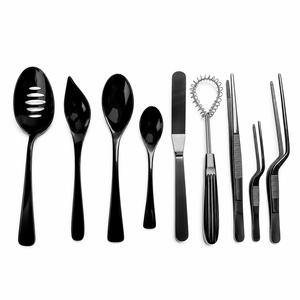 Ensemble professionnel de 8 ustensiles de cuisine de haute qualité en métal plaqué, manches en acier inoxydable, compatibles lave-vaisselle - Product Image 1