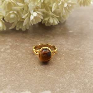 Vintage Oval Tiger Eye Brass Ring 14K Gold Plated Scalloped Band Boho Jewelry Unisex - Product Image 1