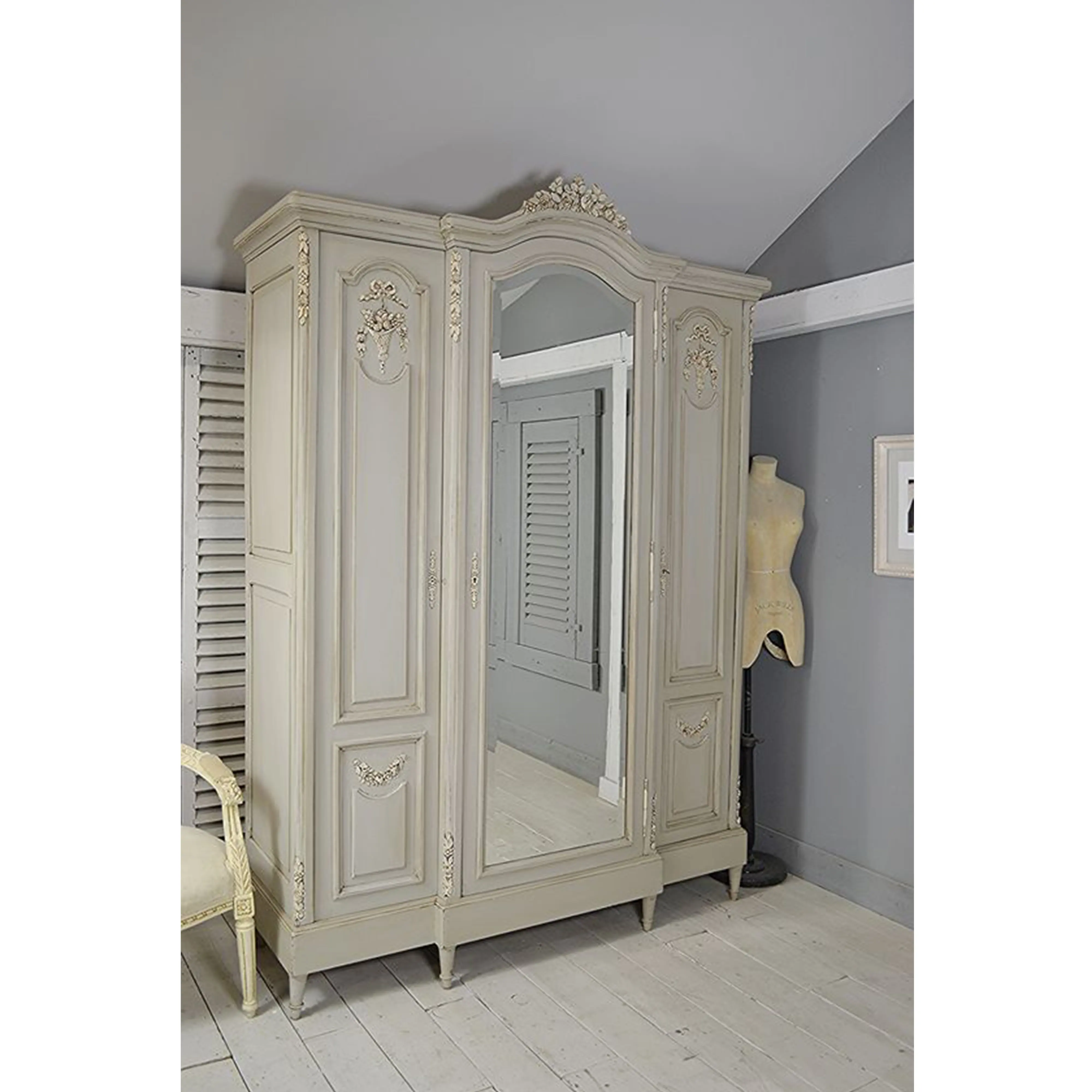 スカンジナビア製ワードローブ無垢材白色高級ロイヤルヨーロッパスタイル寝室家具ベストセラー