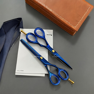 Ciseaux de barbier à long manche pour droitiers, en acier inoxydable 440C de haute qualité, revêtement couleur titane, personnalisés, écologiques - Product Image 1