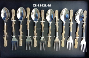 Koninklijke Stijl Reliëf Bestek Set-Stuk Elite <span class=keywords><strong>Look</strong></span> Wegwerp Bruiloft Bestek Gouden Rand Elegante <span class=keywords><strong>Plastic</strong></span> Vorken