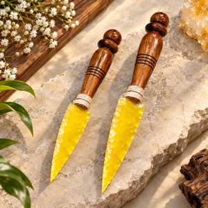 Cuchillo de vidrio amarillo hecho a mano con mango de madera de 8-10 pulgadas, athame decorativo coleccionable de fantasía para venta al por mayor - Product Image 3