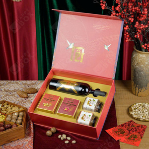 Boîte d'abonnement alimentaire Hatchery : Guide de dégustation des ingrédients artisanaux, boîtes rigides avec poignée, emballage en papier kraft et éponge, envoi postal rouge - Product Image 4