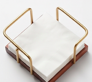 Porte-serviettes en bois moderne avec bras en laiton, organiseur pour la décoration de table, usage domestique, ustensiles de cuisine et usage hôtelier - Product Image 3