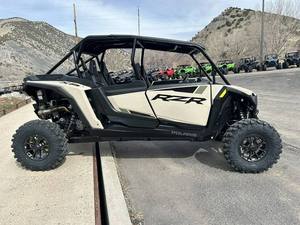 RZR XP 4 1000 อัลติเมท UTV ขับเคลื่อน 4 ล้อ 4 จังหวะ ได้รับการรับรองมาตรฐาน EPA และ EEC - Product Image 4