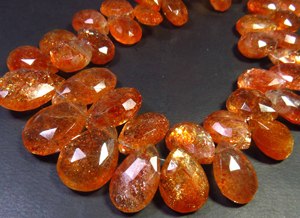 Piedras Preciosas de Sunstone con Facetas de Arcoíris en Forma de Pera, 7-16 mm, Hermoso Brillo Natural, Confeti de Primera Calidad, Naranja, 9 Pulgadas, para Joyería - Product Image 2