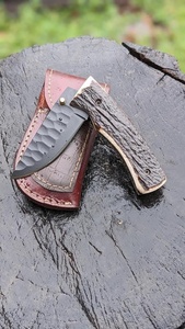 Couteau de poche pliant artisanal en acier inoxydable avec manche en bois de cerf et étui en cuir, couteaux de survie en gros, Pasha Enterprises - Product Image 5