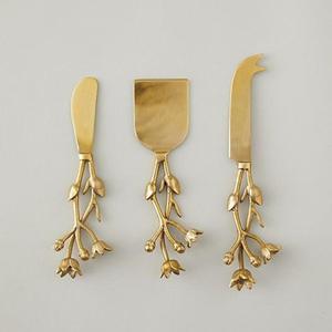 Coffrets de couteaux de luxe en acier inoxydable finition or pour charcuterie, service de table, couteaux à fromage et à gâteau, manches style oiseau. - Product Image 6