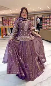Lehenga Choli de Diseño Premium, Listo para Usar, con Dupatta, en Seda Simmer Gloriosa con Bordado, Color Morado - Product Image 3