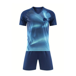 Conjunto de Camiseta de Fútbol Sublimada con Degradado Azul para Hombre, Manga Corta, Cuello en V, Absorbe la Humedad, Ajuste Atlético, Uniforme de Fútbol - Product Image 2