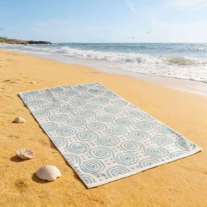 Custom Modern 100% Cotton Jacquard Towel, Hypoallergenic Breathable All Season for Home Use - Product Image 3