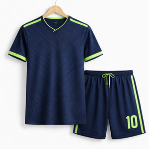 Fabricante de uniformes de fútbol personalizados OEM, secado rápido, transpirable, tela 100% poliéster, nombre y número del jugador bordados personalizados - Product Image 1