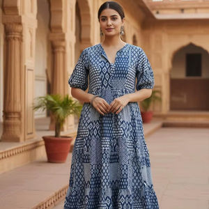 Robe longue mi-longue en coton bleu marine à imprimé artisanal, manches bouffantes, style ethnique bohème, taille naturelle, écologique, indienne - Product Image 1