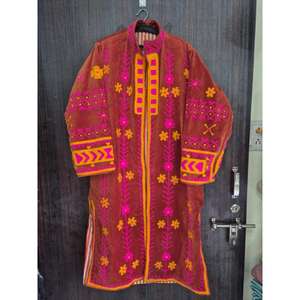 เสื้อแจ็คเก็ตกำมะหยี่ยาวสไตล์ซูซานี หรูหรา เป็นมิตรกับสิ่งแวดล้อม ปักลายดอกไม้ด้วยมือ สไตล์โบฮีเมียน วินเทจ สำหรับผู้หญิง ฤดูหนาว เหมาะสำหรับเทศกาลต่างๆ - Product Image 1