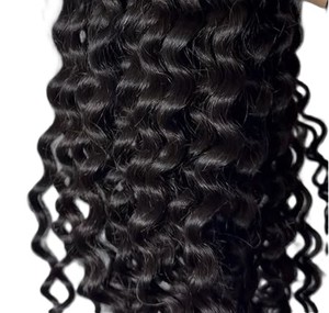 Cheveux indiens bouclés naturels bruts en vrac, noirs, à trame unique, Remy, pour tressage et extensions - Product Image 1