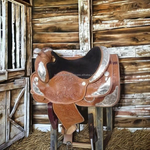 Selles western en cuir véritable, fabriquées à la main, sculptées à la main avec des plaques décoratives plaquées argent, pour l'équitation et la compétition. - Product Image 6