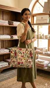 Sac matelassé en coton fait main avec un design textile élégant pour le shopping, les voyages, la mode, les cadeaux, l'usage quotidien et la vente en gros - Product Image 5