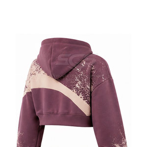Ensemble de sweats à capuche courts personnalisés pour femmes, tenue deux pièces avec tissu doux, coupe décontractée et design élégant pour tous les jours - Product Image 6