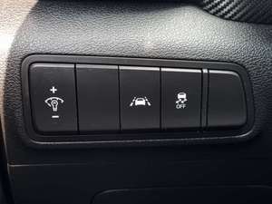 รถ Tucson SUV ปี 2020 สีขาว มือสอง เครื่องยนต์เทอร์โบดีเซล เกียร์ออโต้ เบาะหนัง จอสัมผัส 5 ประตู สำหรับการเดินทางในเมือง - Product Image 5