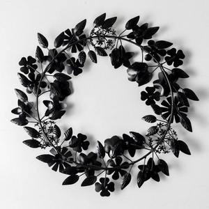 Modern Metal <b>Leaf</b> Wreath <b>Wall</b> Art Decorative Iron <b>Wall</b> Hanging Round Floral Home Living Room <b>Decor</b> Accent - Product Image 1