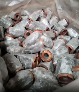 Lámpara de Sal del Himalaya Gris Natural 2025 al por Mayor con Interruptor Regulador, Lámpara de Sal Gris Tallada en Roca sobre Base de Madera, Lámpara de Mesa - Product Image 6