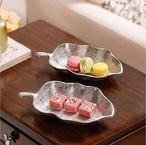 Leaf-Shaped Polished Metal Serving Tray With Handle For Snacks And Desserts Decorative Silver Leaf Trays For Home <b>Parties</b> - Product Image 1