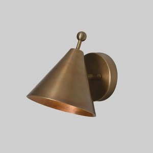 Applique murale en laiton, forme de cône géométrique, style moderne du milieu du siècle, luminaire d'intérieur, décoration de salon - Product Image 2