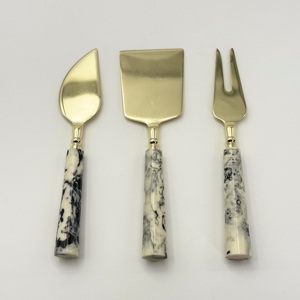 ชุดอุปกรณ์ตัดเค้กแต่งงานสแตนเลส พร้อมที่ปาดเนย มีดตัดชีส ด้ามเรซิ่น ชุดอุปกรณ์ตัดชีส - Product Image 3