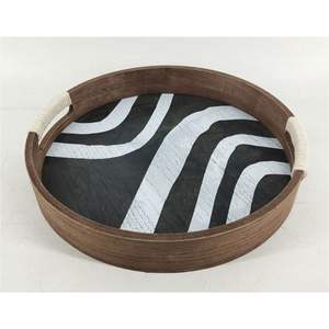 Ensemble de plateaux de service ronds en bois émaillé faits à la main, en bois de manguier avec motifs abstraits - Plateaux gigognes écologiques pour table basse - Product Image 4