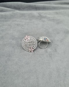 Bague élégante et raffinée en forme de fleur ronde, avec grappe de marquises de luxe, ajustable, pour femme, bijoux de mariage en gros - Product Image 6