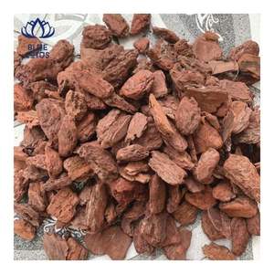 Produit phare : Paillis de croûtes de pin tamisées pour la rétention de l'humidité du sol et la protection des racines des plantes, couverture paysagère - Product Image 6