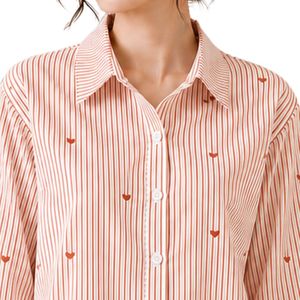 เสื้อเชิ้ตผู้หญิงลายทางสีส้มสนิมขาว แขนยาว ผ้าฝ้าย ปักลายหัวใจ ทรงหลวม สไตล์ลำลอง แฟชั่นโอเวอร์ไซส์ - Product Image 5