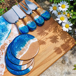 Plateau en bois époxy personnalisé avec base en bois massif – Plateau de service alimentaire fait main pour restaurants et décoration intérieure - Product Image 1
