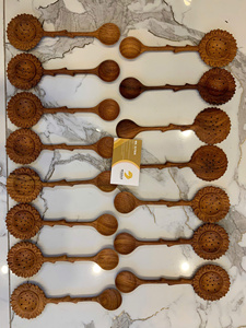 Cuchara de madera con forma de flor, hecha a mano en Vietnam, venta al por mayor directa de fábrica, etiqueta personalizada, cuchara de cocina, utensilios de cocina, herramientas para té, coladores - Product Image 6