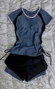 Ensemble sportif 2 pièces pour femme, haute élasticité, manches courtes, col rond, short en maille respirant, tricoté en Spandex et Polyester, collection Printemps - Product Image 2