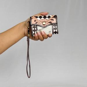 Tarjetero de Cuero Genuino con Cierre a Presión, Diseño Geométrico Hecho a Mano, Estilo Vintage, Cartera Corta para Mujer - Product Image 2