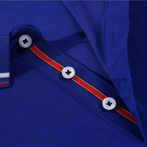 เสื้อโปโลผู้ชายสั่งทำ OEM คุณภาพสูง สีพื้น ผ้าฝ้ายผสมโพลีเอสเตอร์ สำหรับธุรกิจและงานทางการ แขนสั้น ขนาดพอดีตัว - Product Image 3