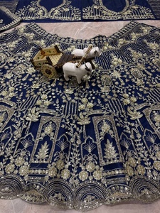 Elegante Lehenga Choli Azul Marino con Bordado y Dupatta para Bodas y Fiestas - Product Image 4