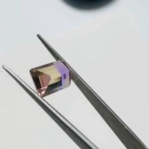 พลอยอะเมทรินทรงเหลี่ยมมรกตธรรมชาติ คุณภาพระดับ AAA ความเงางามระดับ AAA สีสวยงาม เหมาะสำหรับการขัดและเจียระไนสำหรับทำเครื่องประดับทุกชนิด - Product Image 5