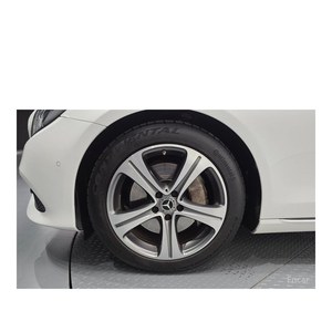 เมอร์เซเดส-เบนซ์ อี-คลาส อี300 4MATIC อาวองต์การ์ด ปี 2019 ระยะทาง 53,965 กม. เกียร์อัตโนมัติ พวงมาลัยซ้าย มาตรฐานไอเสียยูโร 5 เบาะหนัง กล้องมองหลัง - Product Image 5