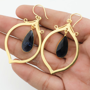 ต่างหูทรงหยดน้ำประดับอเมทิสต์ควอตซ์ชุบทอง 18k - Product Image 1
