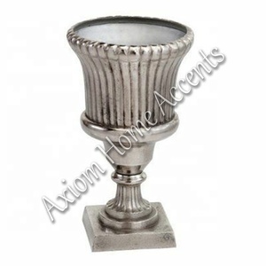 Vase en grès au design moderne et élégant par Axiom Home Accents Vase de sol avec glaçure transparente pour la maison et le jardin - Product Image 3