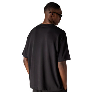 Camiseta de Manga Corta Oversize para Hombre, Negra, con Logotipo Minimalista en el Pecho, Cuello Redondo de Algodón, Estilo Casual Urbano, Venta al Por Mayor, Suministro OEM - Product Image 6