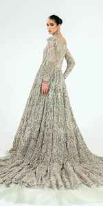 Tenue de mariée moderne et glamour avec corsage orné de cristaux, jupe en dentelle et satin, look de luxe pour le jour du mariage - Product Image 4